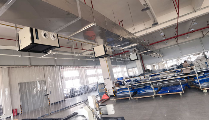 生產(chǎn)車間制冷降溫，安裝蒸發(fā)冷省電空調(diào)-臥式射流款